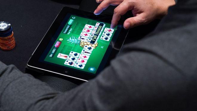 playing poker online